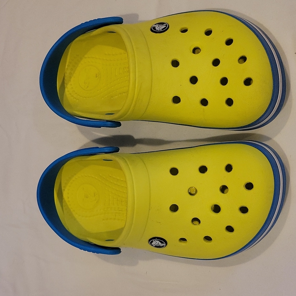 CROCS-Kids Bright Yellow-Green, Blue and White. Size M 4 or W 6.